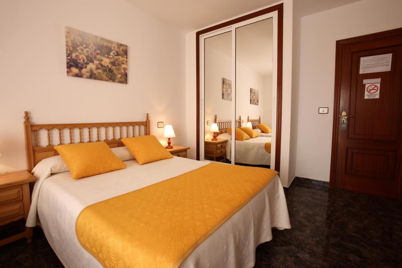 Hostal San Roque Портоново Экстерьер фото