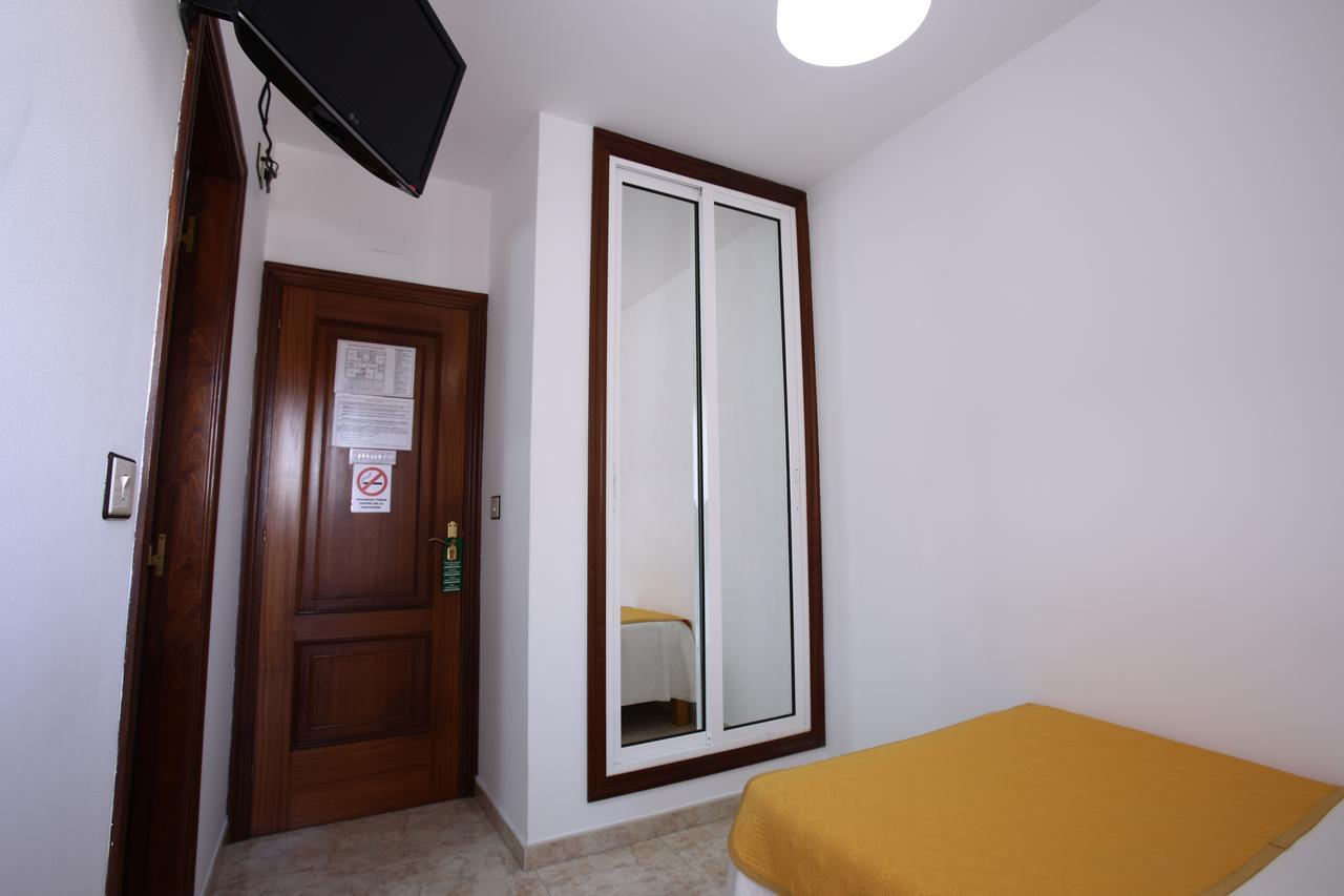 Hostal San Roque Портоново Экстерьер фото