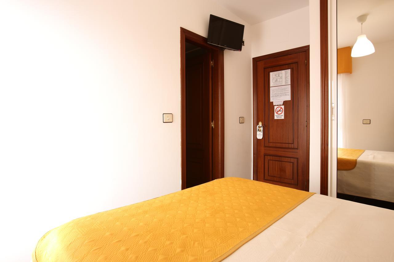 Hostal San Roque Портоново Экстерьер фото
